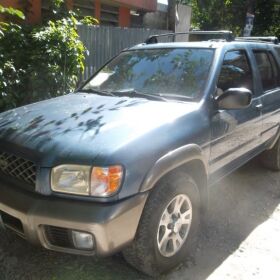 NISSAN PATHFINDER 2000