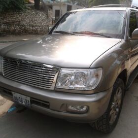 TOYOTA LAND CRUISER 1999